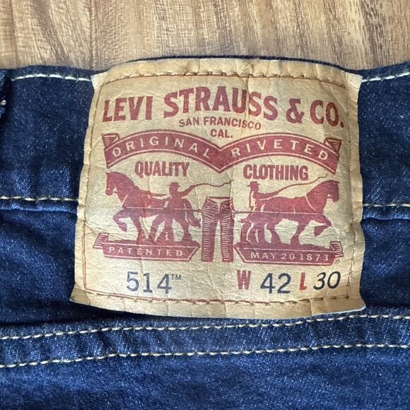 Levis 514 Straight Fit Mens Jeans Size 42x30 Dark Wash Blue Denim - Picture 7 of 7